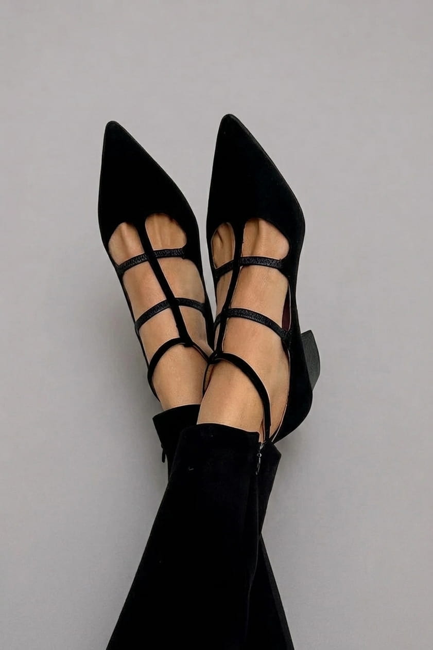 Giulia | Zapatos de salón con punta y tiras elegantes