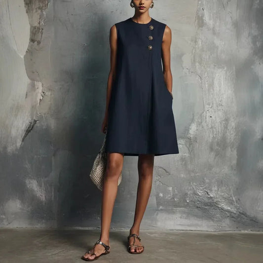 Vega | Vestido Sin Mangas con Botonadura Asimétrica